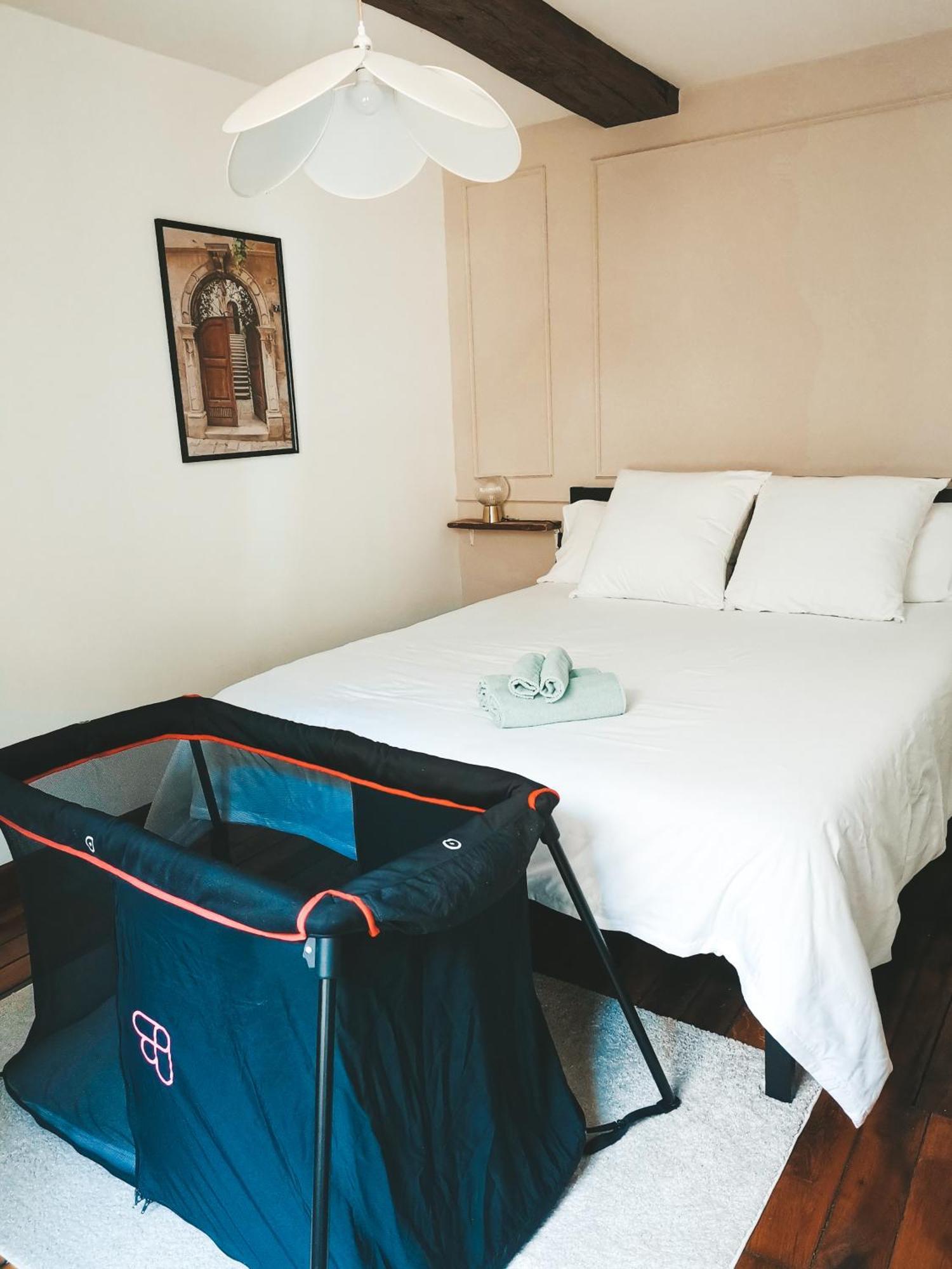 Appartement Vue Sur Chateau-Fort 3 Etoiles Sedan Eksteriør billede